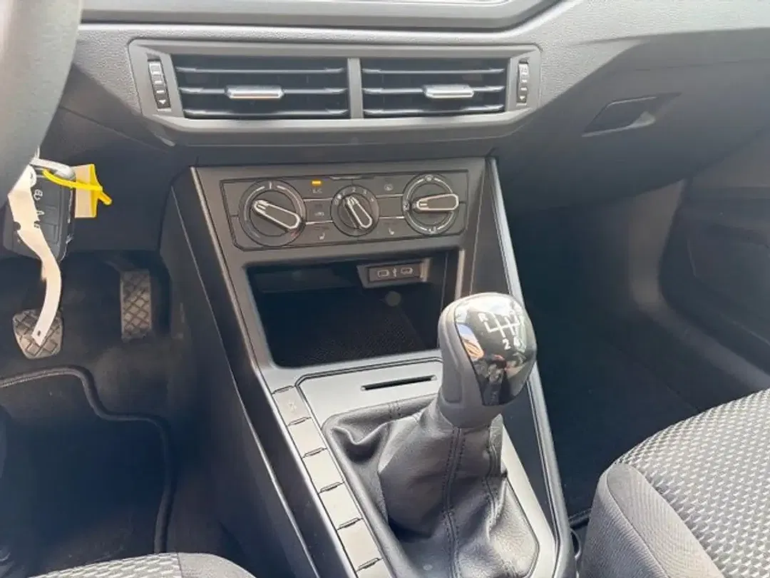 Volkswagen Polo 1.0 - foto 2