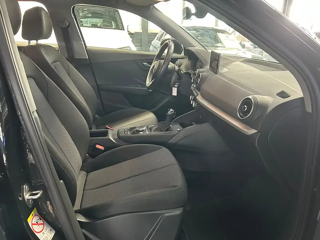 Audi Q2 35 TFSI S line - Thumbnail 6