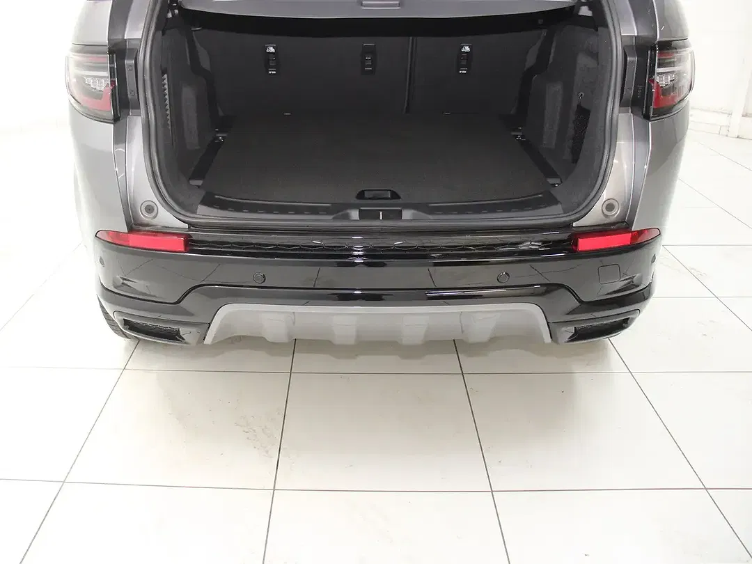 Land Rover Discovery Sport D200 2.0 4x4 Dynamic SE - Thumbnail 12
