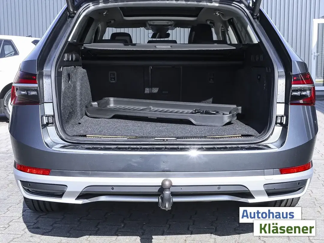 Skoda Superb 2.0 TDI DSG 4x4 Combi Scout - Thumbnail 10