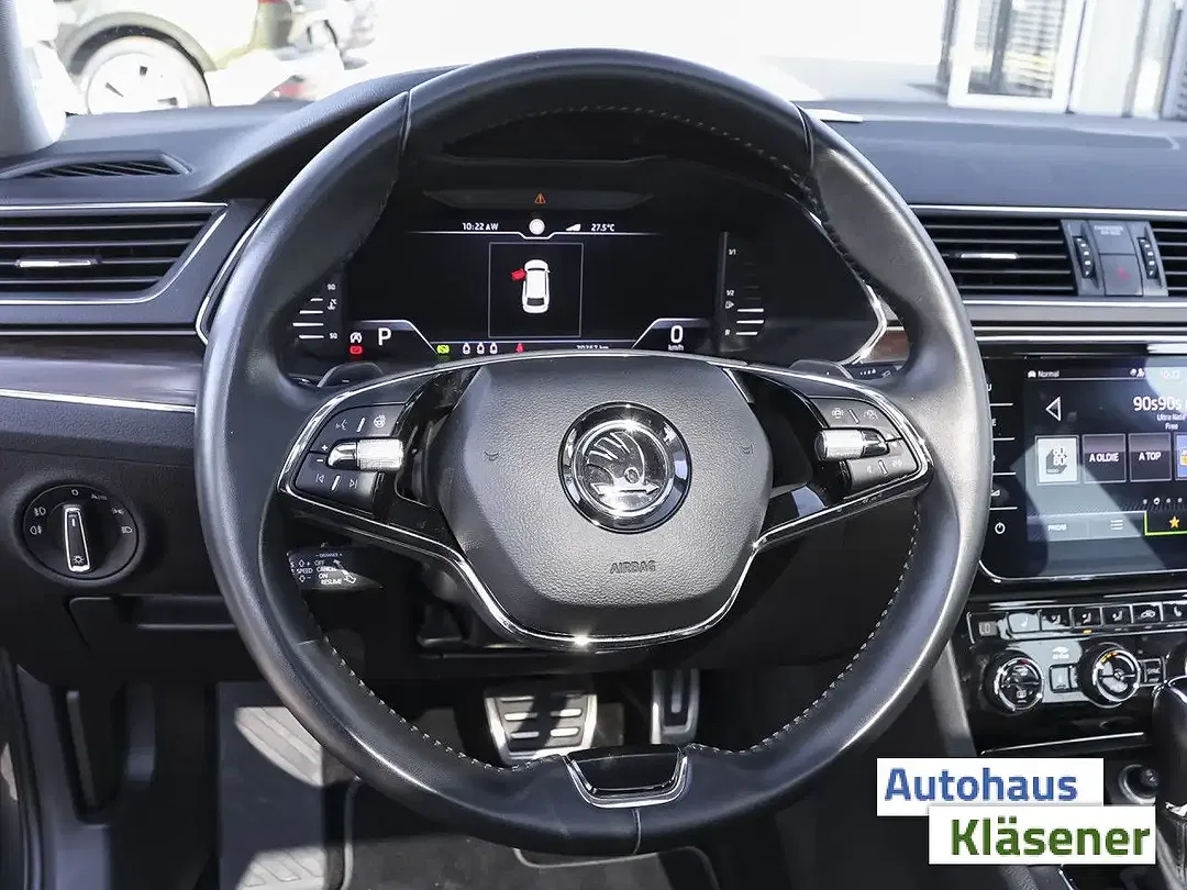 Skoda Superb 2.0 TDI DSG 4x4 Combi Scout - Thumbnail 14