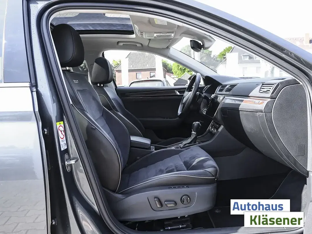 Skoda Superb 2.0 TDI DSG 4x4 Combi Scout - Thumbnail 6