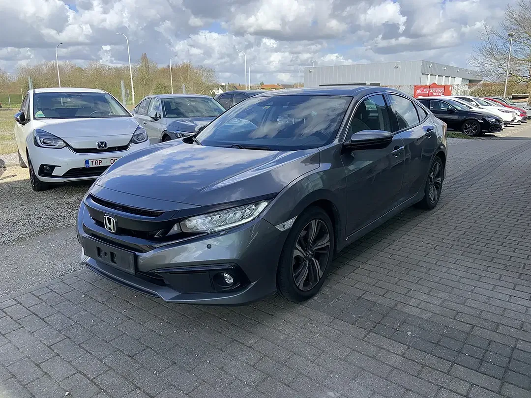 Honda Civic 1.5 i-VTEC CVT Elegance - foto 1