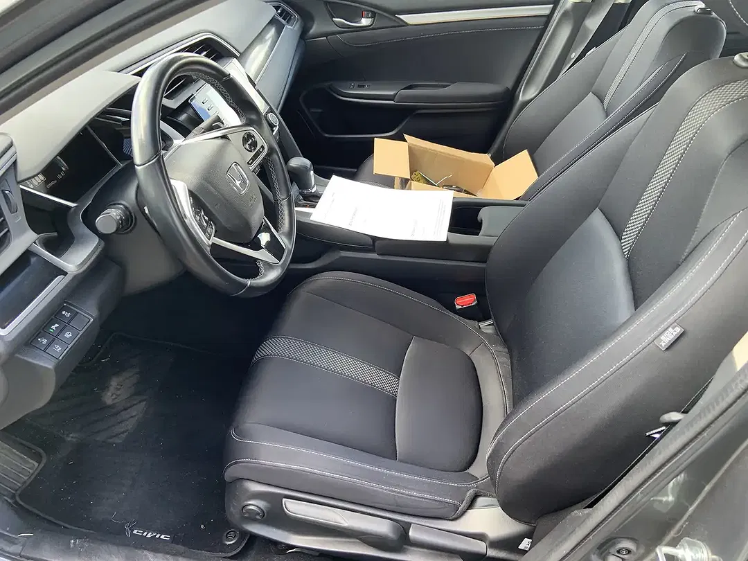 Honda Civic 1.5 i-VTEC CVT Elegance - Thumbnail 6