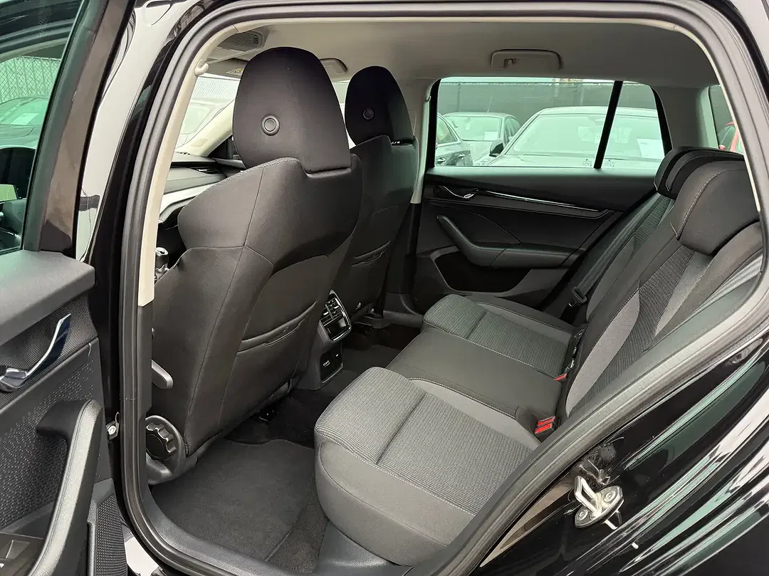 Skoda Octavia 1.0 TSI - Thumbnail 14