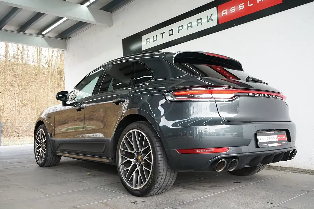 Porsche Macan Sport Design Sport Chrono S - Thumbnail 4