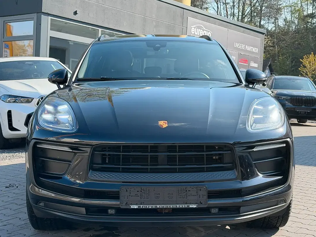 Porsche Macan AUT - Thumbnail 4