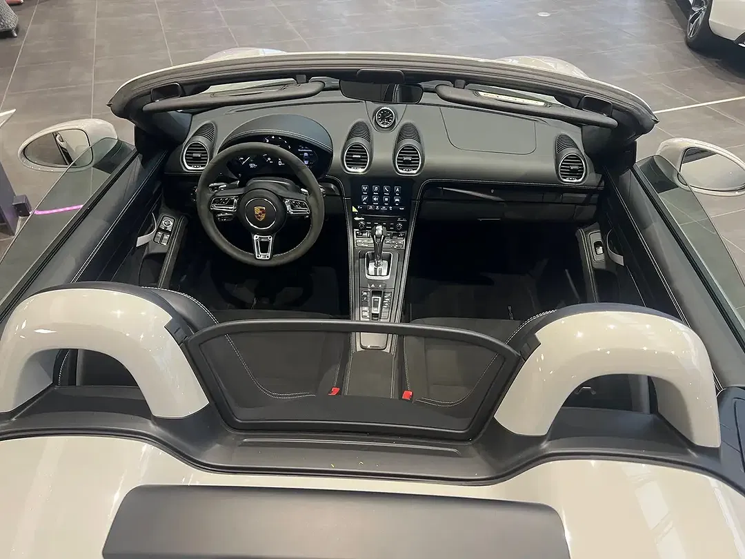 Porsche 718 Spyder - Thumbnail 18