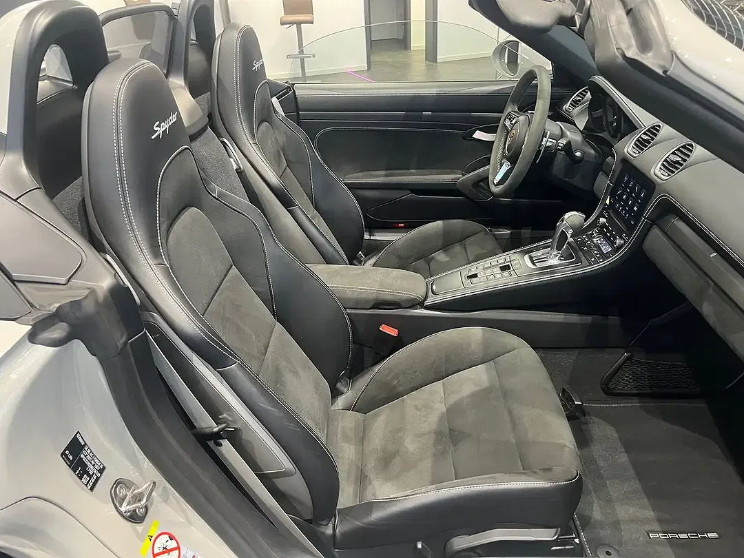 Porsche 718 Spyder - Thumbnail 20