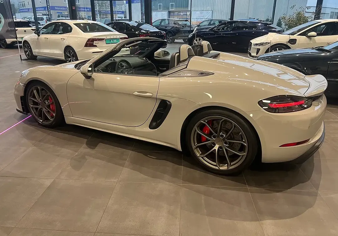 Porsche 718 Spyder - Thumbnail 7