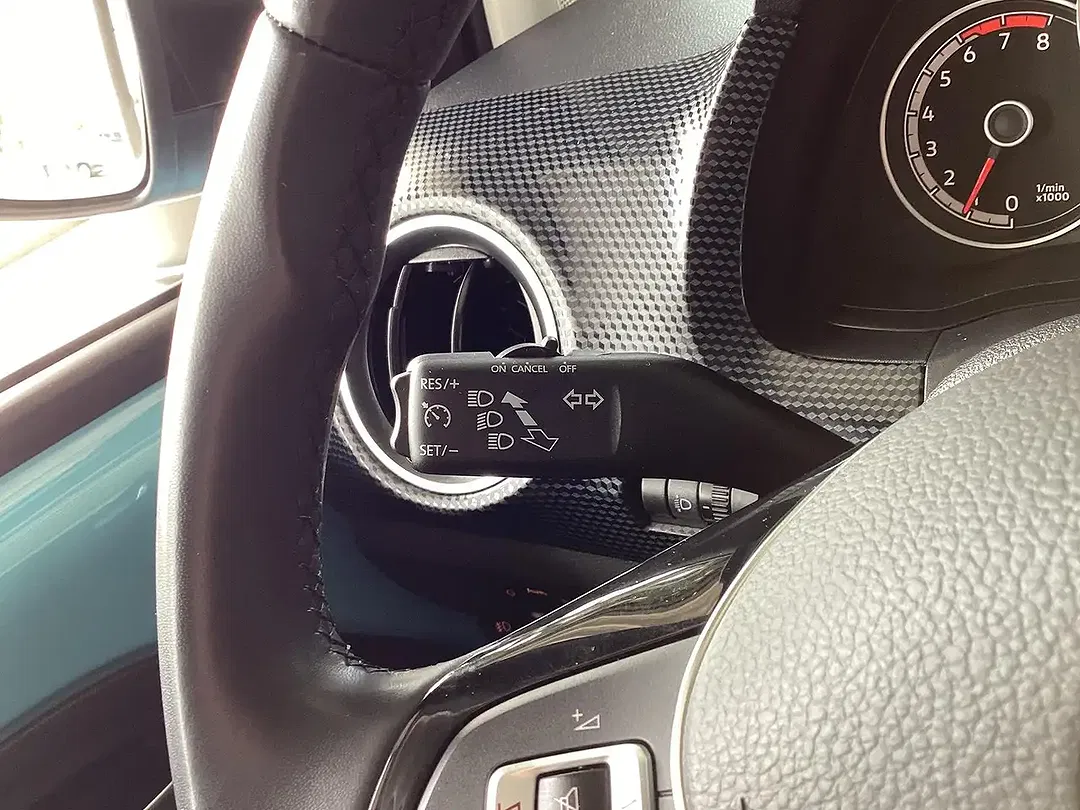 Volkswagen up! 1.0 Black Edition Style - Thumbnail 12