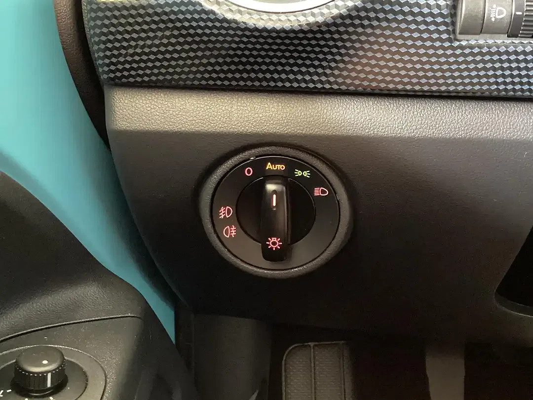 Volkswagen up! 1.0 Black Edition Style - Thumbnail 13