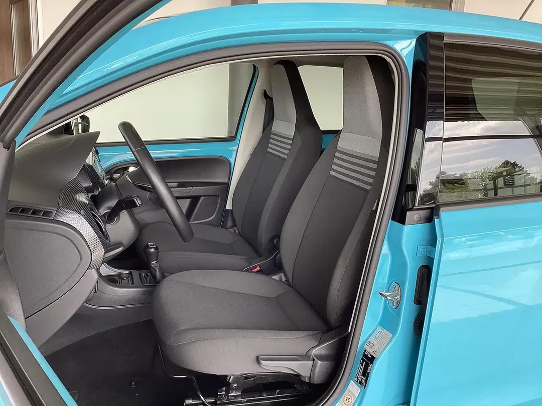 Volkswagen up! 1.0 Black Edition Style - Thumbnail 4