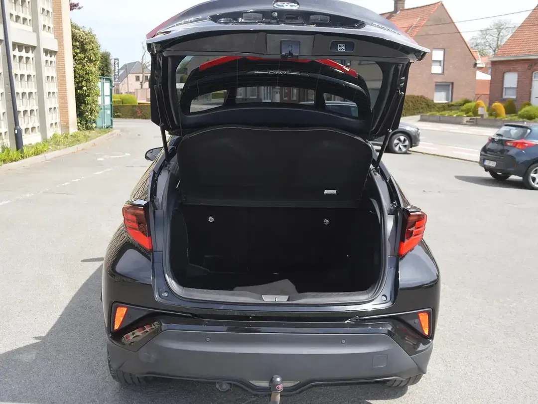 Toyota C-HR VVT-i Hybrid - Thumbnail 8