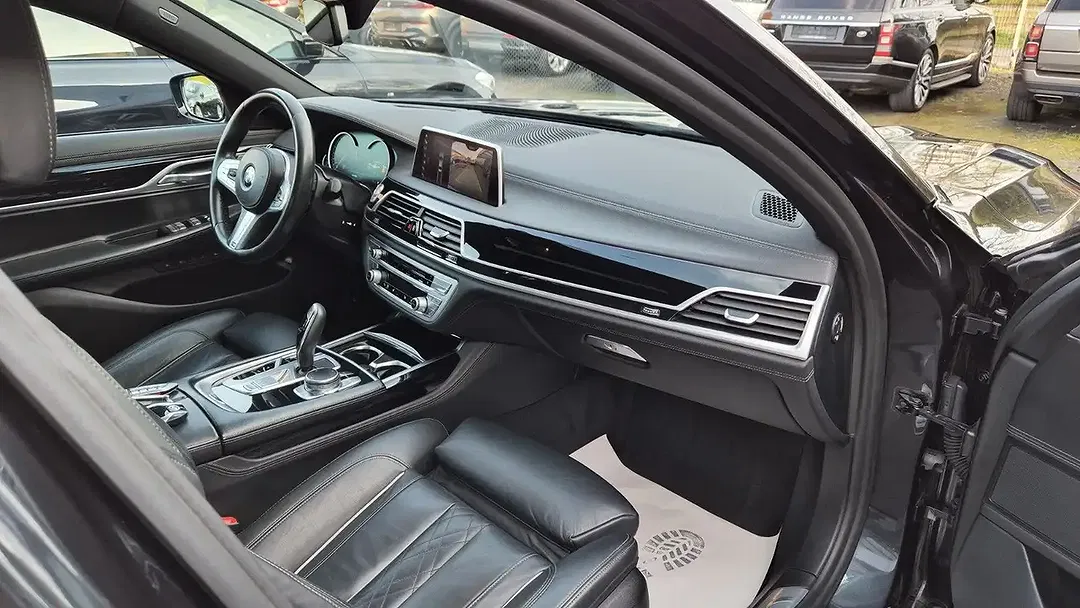 BMW 740 xDrive M Sport - foto 8