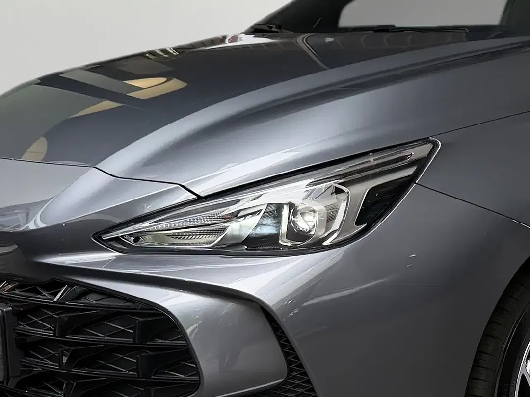 MG MG3 Hybrid+ Luxury - Thumbnail 4