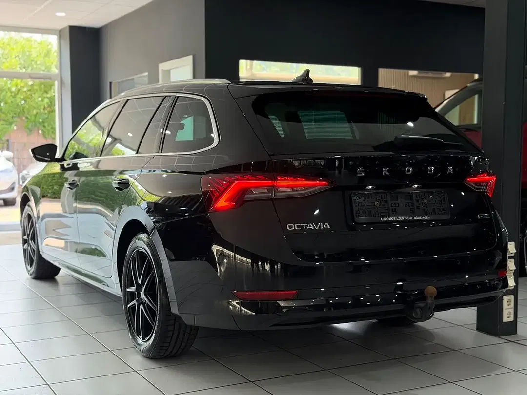 Skoda Octavia Combi Style - Thumbnail 4
