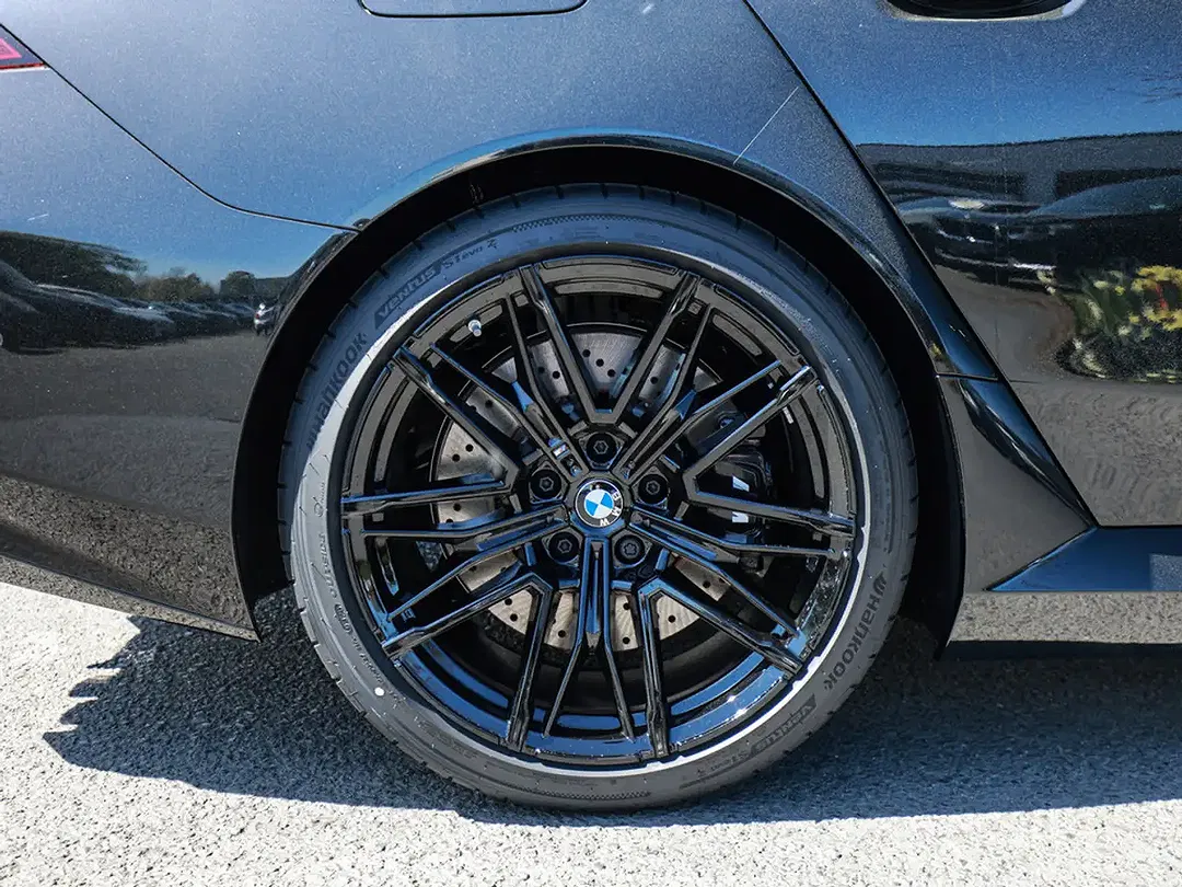 BMW M5 - Thumbnail 9