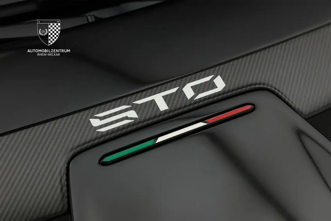 Lamborghini Huracán STO - Thumbnail 11
