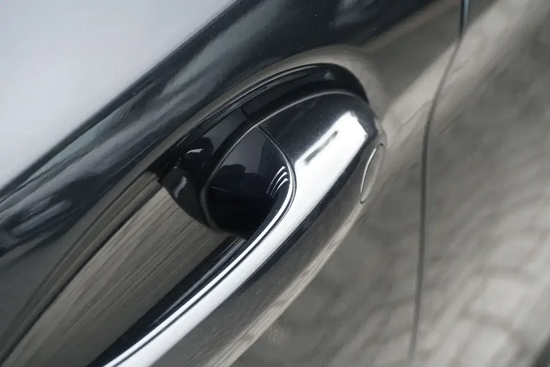 BMW M5 - Thumbnail 14