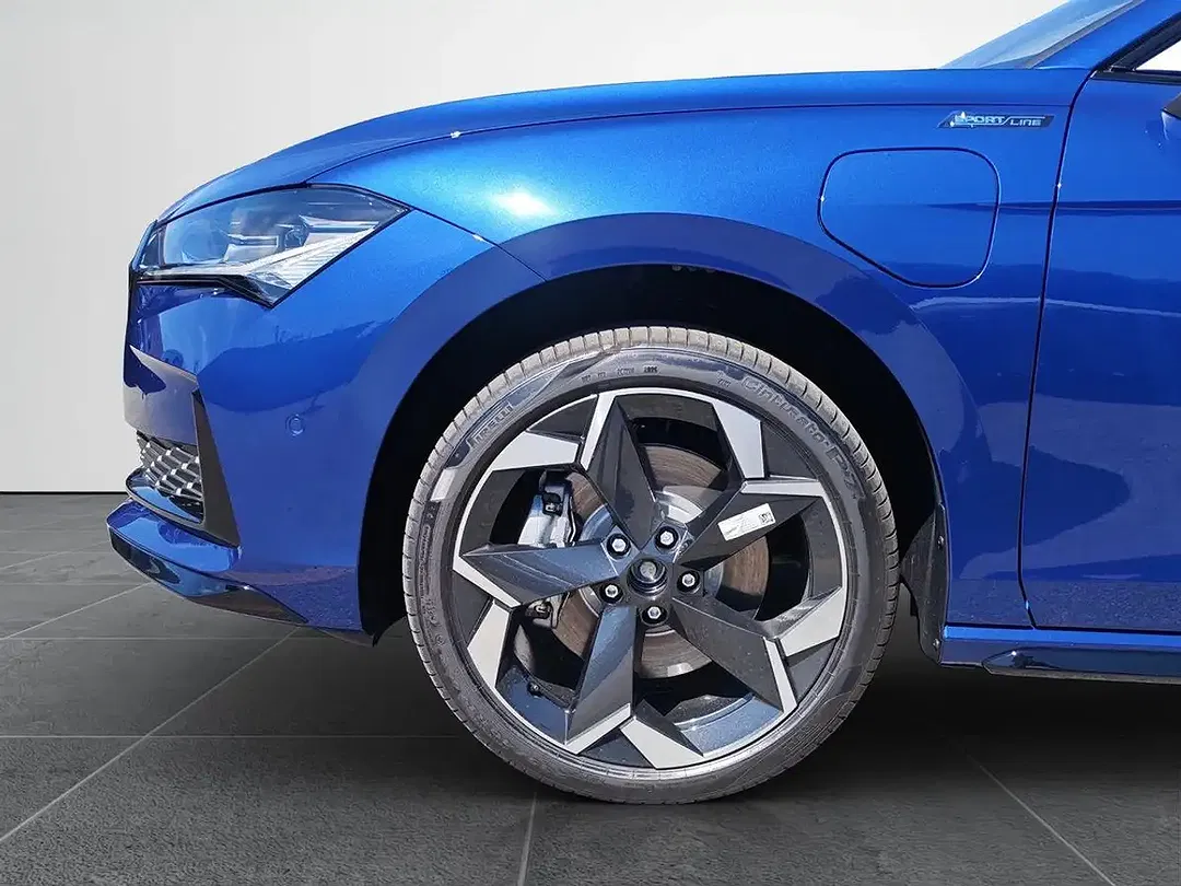 Skoda Superb 1.5 TSI iV DSG Combi Sportline - Thumbnail 16