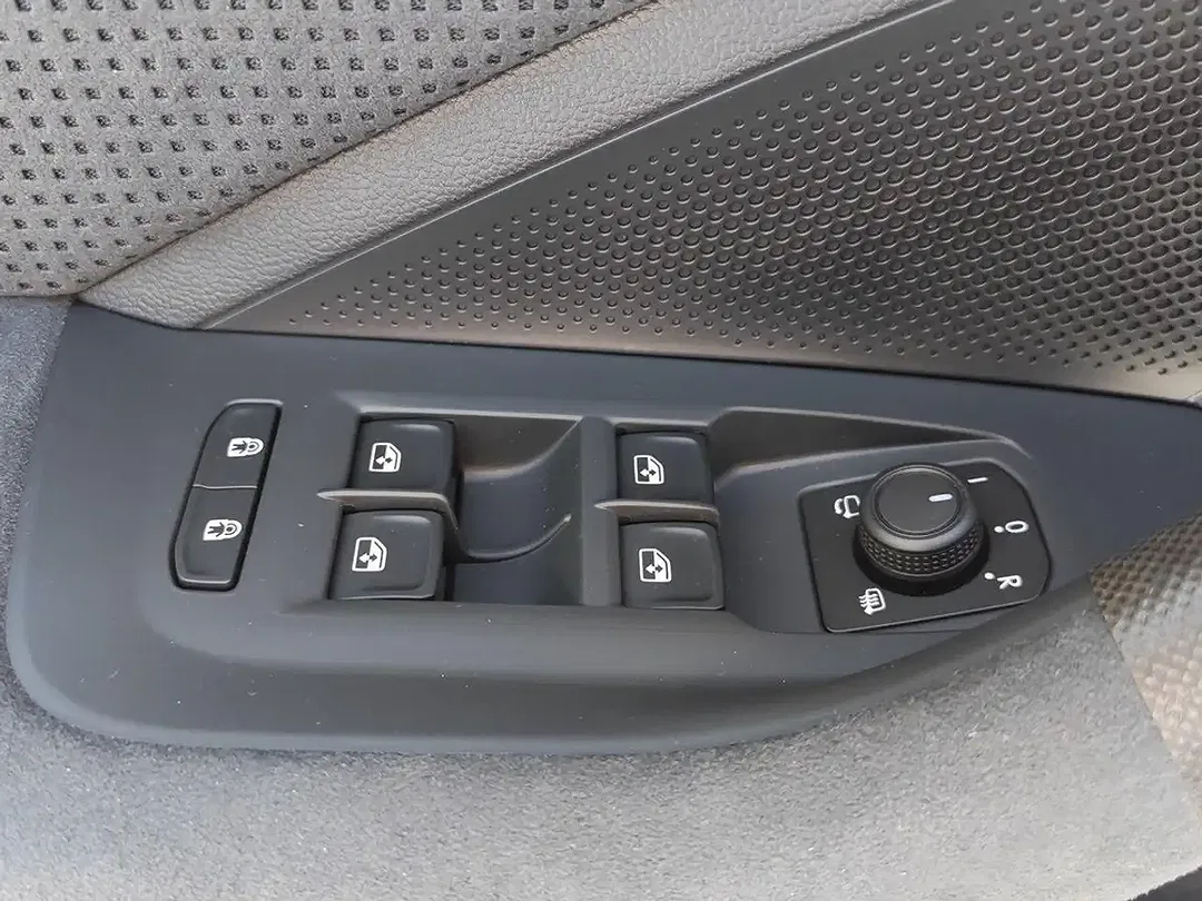 Skoda Superb 1.5 TSI iV DSG Combi Sportline - Thumbnail 19
