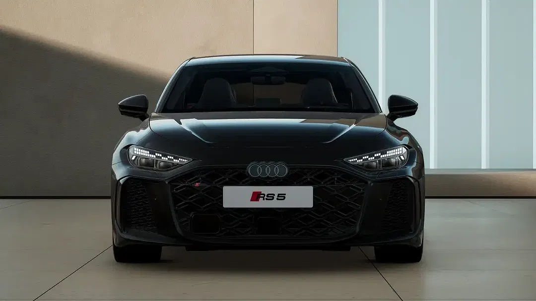 Audi RS5 - Thumbnail 3