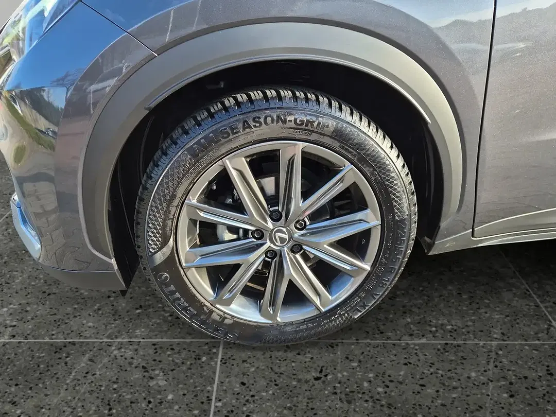 Lexus LBX 1.5 Elegant - foto 15