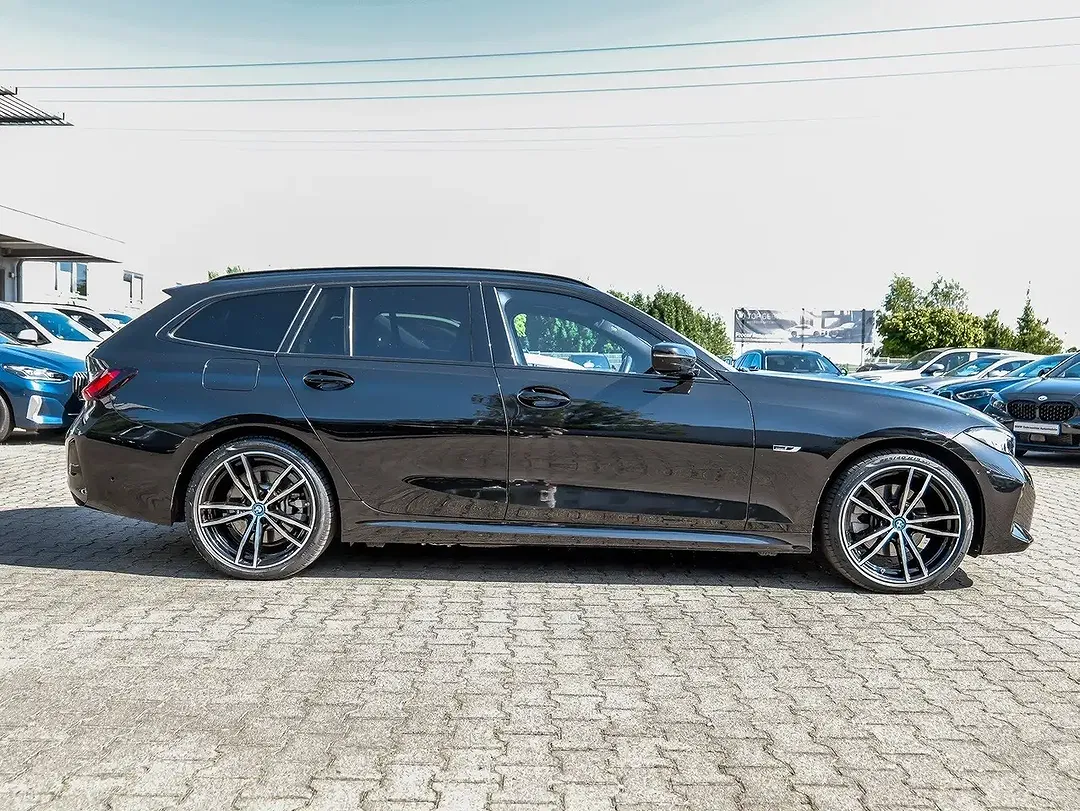 BMW 330 Touring M Sport - Thumbnail 10