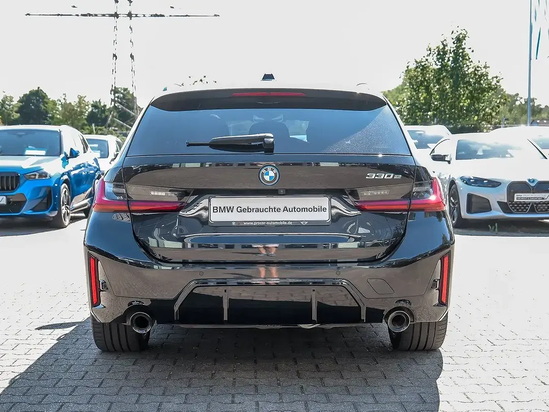 BMW 330 Touring M Sport - Thumbnail 11