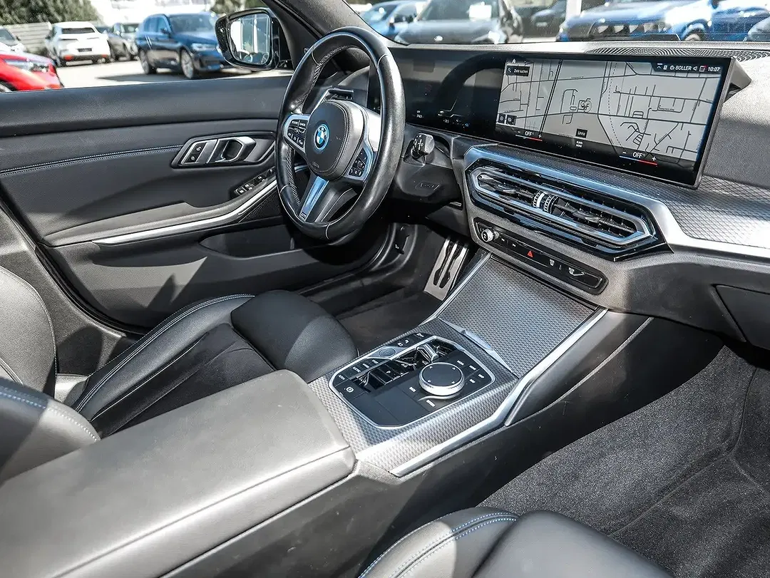 BMW 330 Touring M Sport - Thumbnail 15