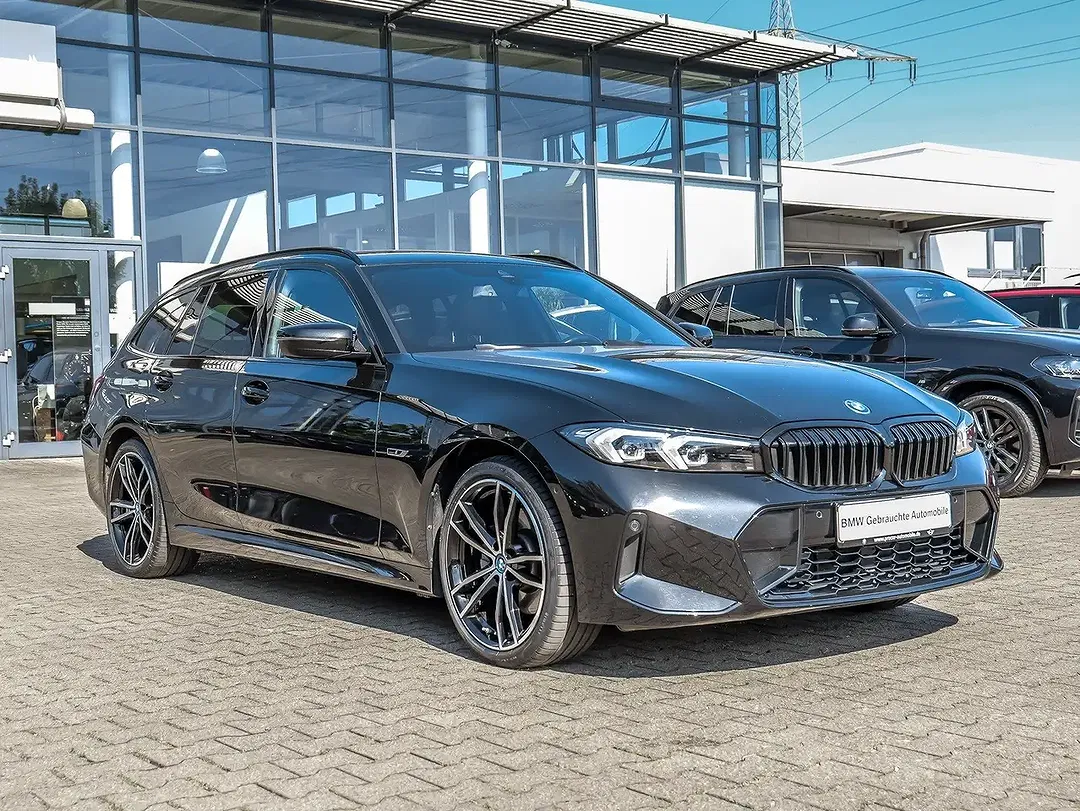 BMW 330 Touring M Sport - Thumbnail 6