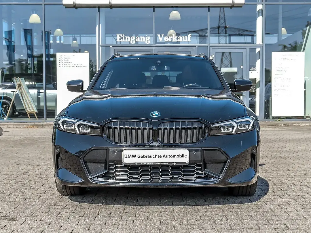 BMW 330 Touring M Sport - Thumbnail 8