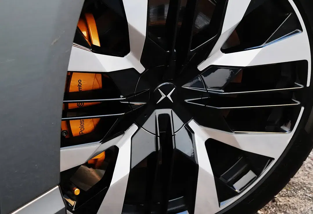 Polestar 4 Performance Pilot Plus - foto 2