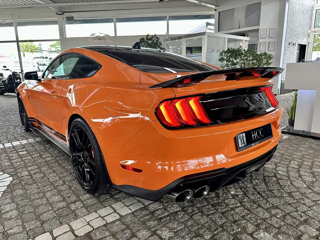 Ford Mustang GT - Thumbnail 17