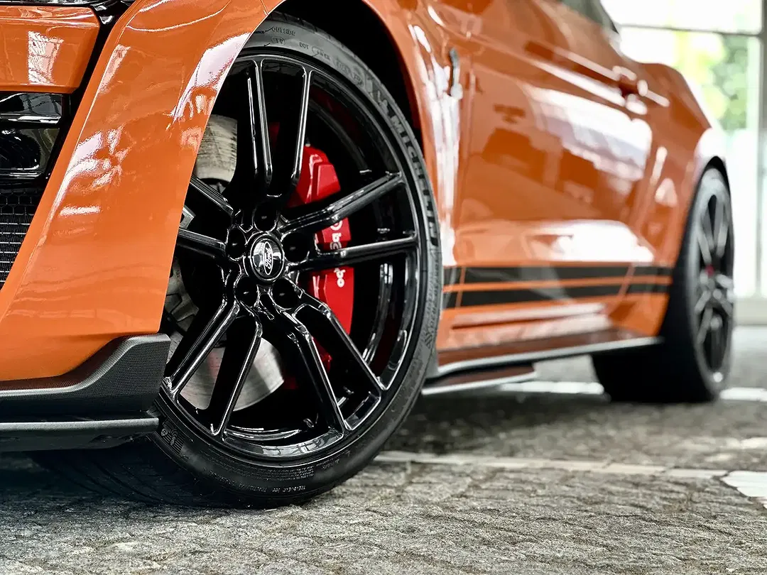 Ford Mustang GT - Thumbnail 3