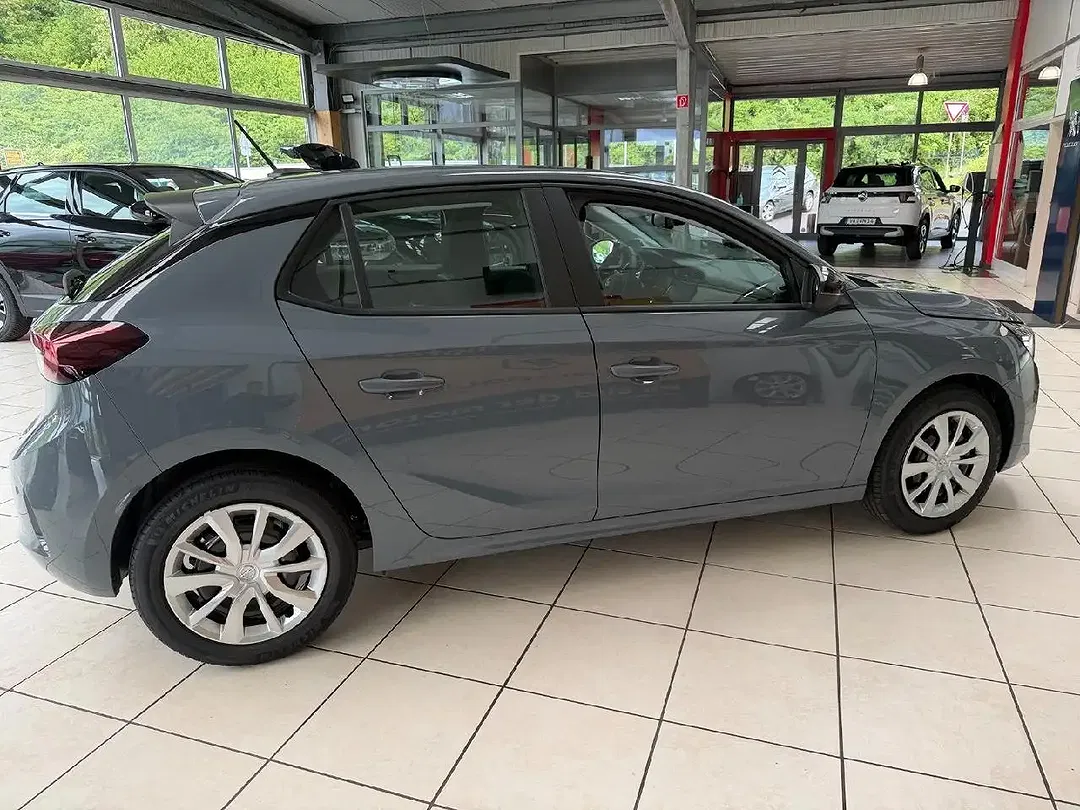 Opel Corsa Edition - Thumbnail 4