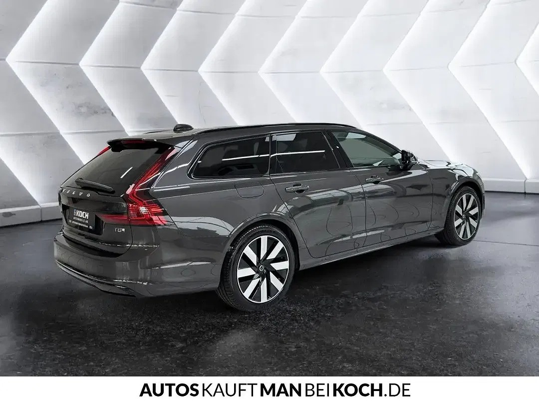 Volvo V90 T8 PHEV AWD - Thumbnail 3