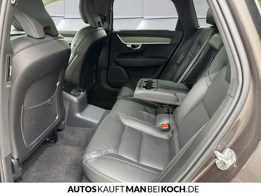 Volvo V90 T8 PHEV AWD - Thumbnail 6