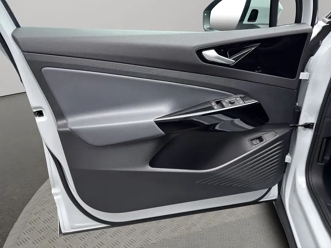 Volkswagen ID.5 Pro Performance - Thumbnail 12
