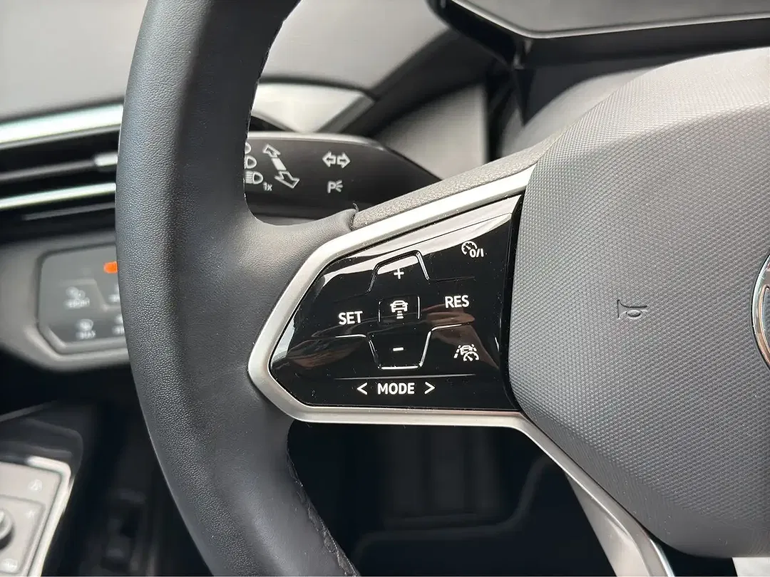 Volkswagen ID.5 Pro Performance - Thumbnail 16