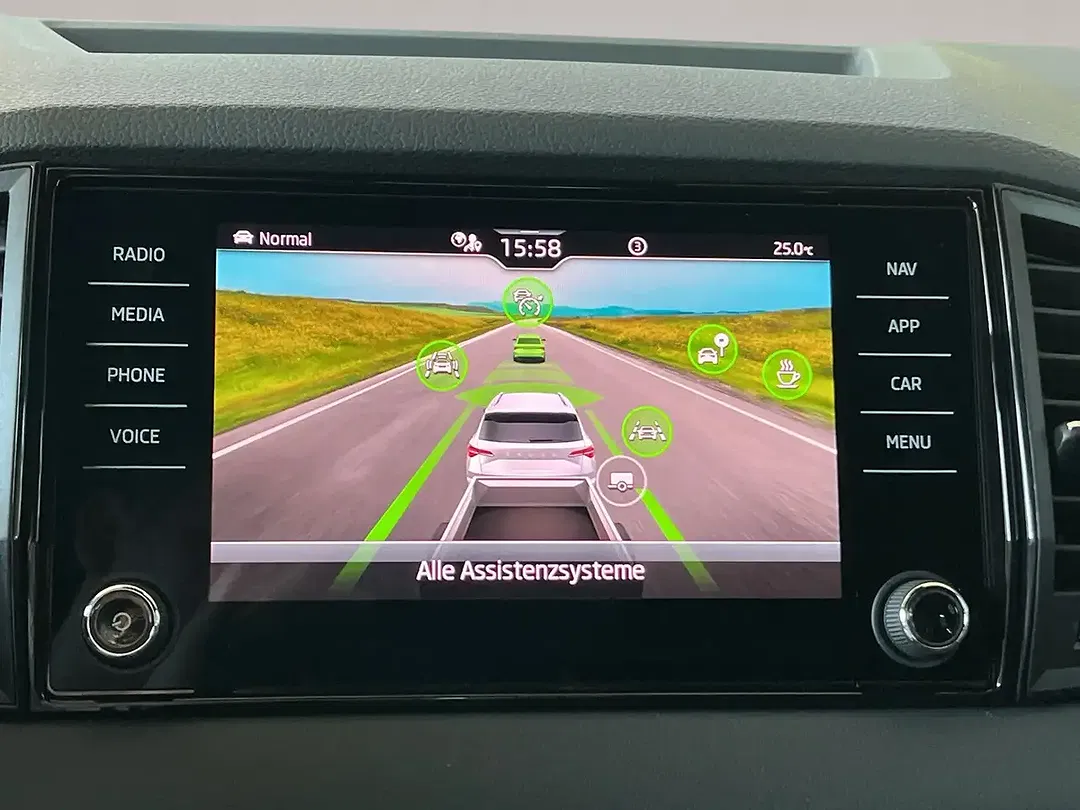 Skoda Karoq 2.0 TDI DSG 4x4 Sportline - Thumbnail 14