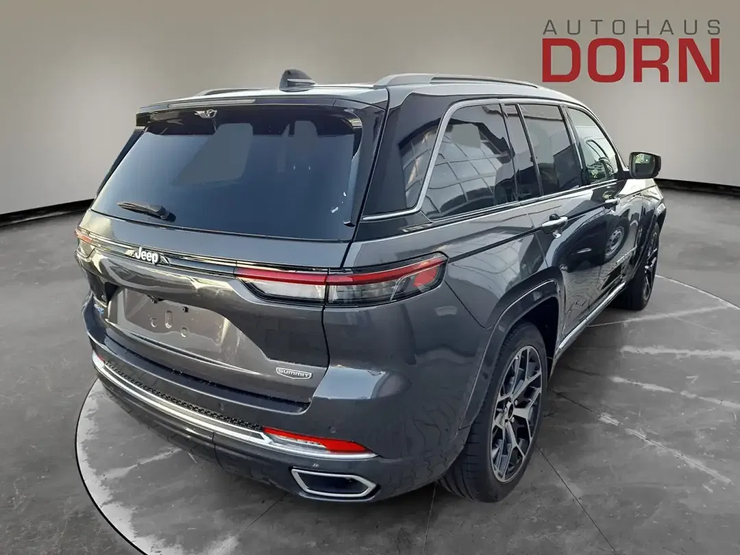 Jeep Grand Cherokee PHEV Summit Reserve - Thumbnail 3