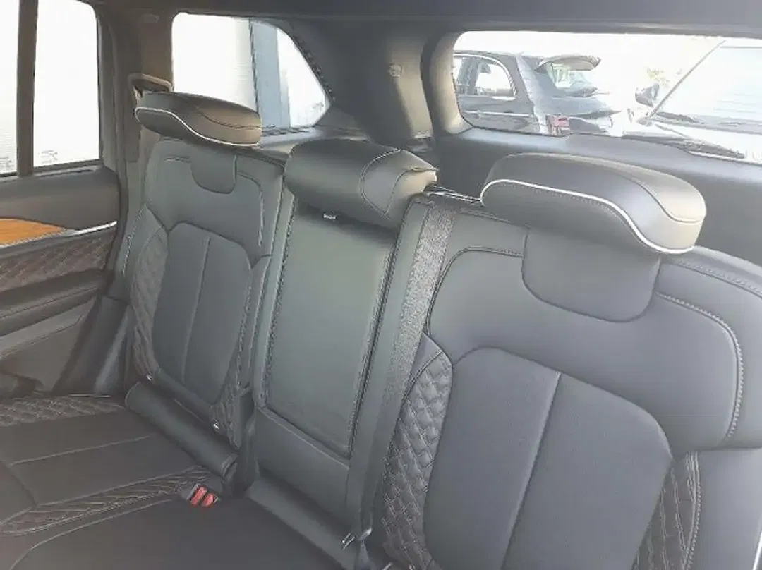 Jeep Grand Cherokee PHEV Summit Reserve - Thumbnail 8