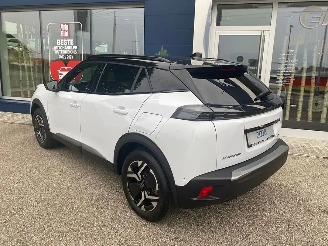 Peugeot 2008 GT - Thumbnail 5