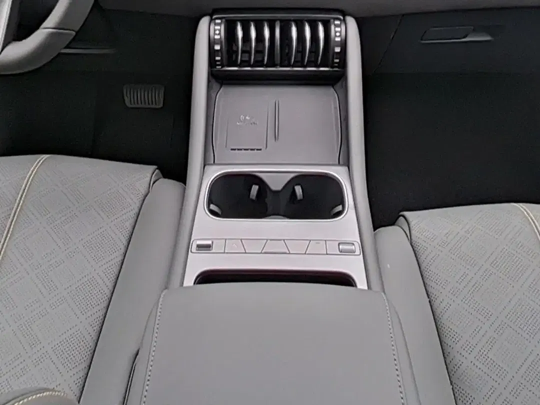 BYD Atto 3 Design - Thumbnail 10