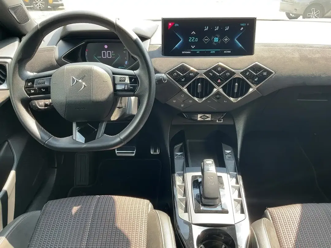 DS Automobiles DS 3 - Thumbnail 9