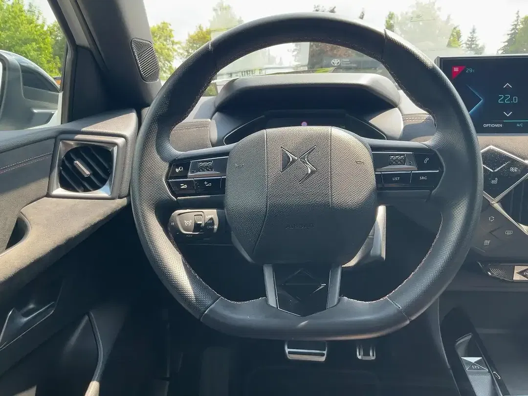DS Automobiles DS 3 - Thumbnail 10