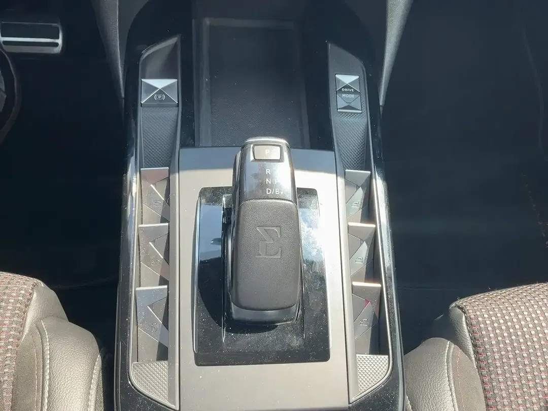 DS Automobiles DS 3 - Thumbnail 16