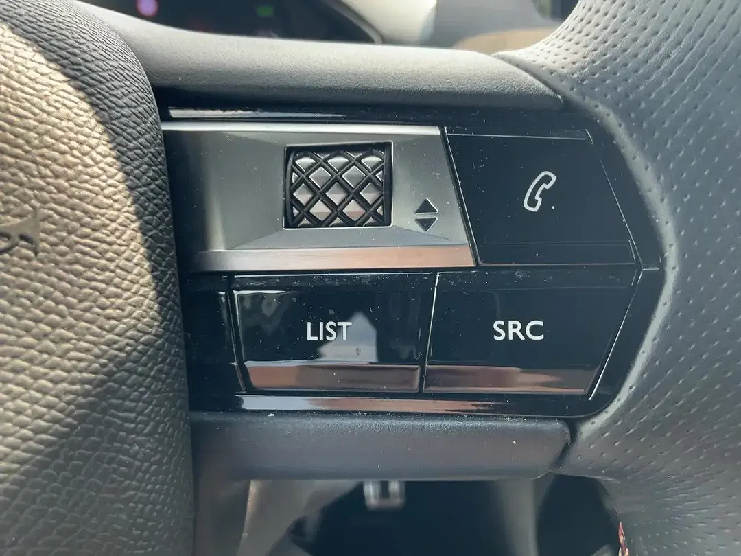 DS Automobiles DS 3 - Thumbnail 18